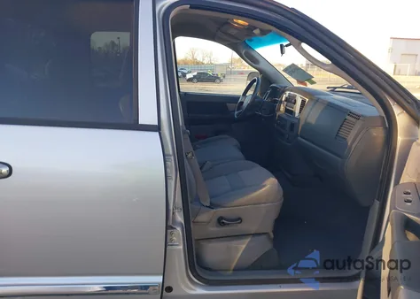 2007 Dodge Ram 1500 Slt z USA, uszkodzony, nr VIN 1D7HA18277J634119